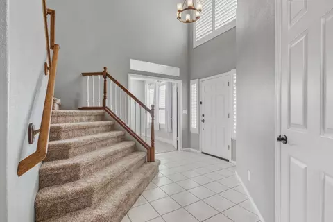 208 Rector Ln, Modesto, CA 95357 photo 5