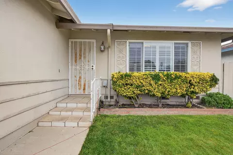Exterior - 1014 Downing Dr, Lodi, CA 95242 photo 3 of 13