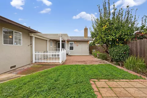 Exterior - 1014 Downing Dr, Lodi, CA 95242 photo 6 of 13