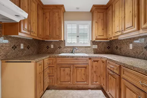 Kitchen - 1014 Downing Dr, Lodi, CA 95242 photo 6 of 6