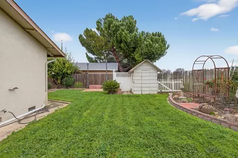 Exterior - 1014 Downing Dr, Lodi, CA 95242 photo 7 of 13