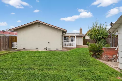 Exterior - 1014 Downing Dr, Lodi, CA 95242 photo 11 of 13