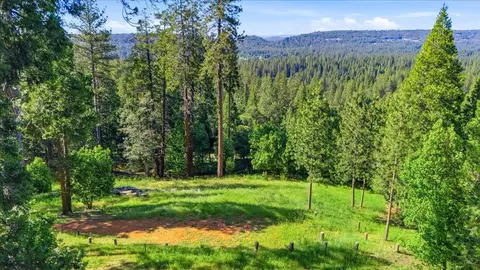 11021 Pittsburg Mine Rd, Nevada City, CA 95959