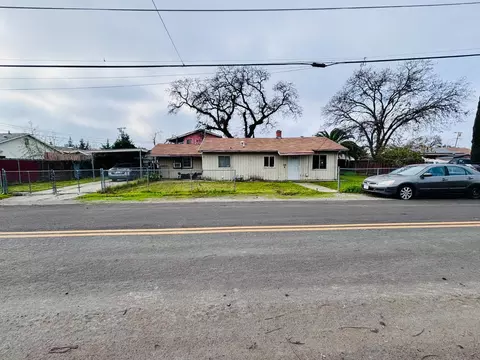 1141 N E St, Stockton, CA 95205