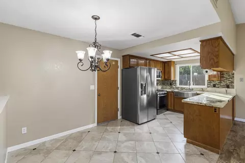1565 Larry St, Olivehurst, CA 95961 photo 6