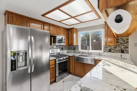 1565 Larry St, Olivehurst, CA 95961 photo 9