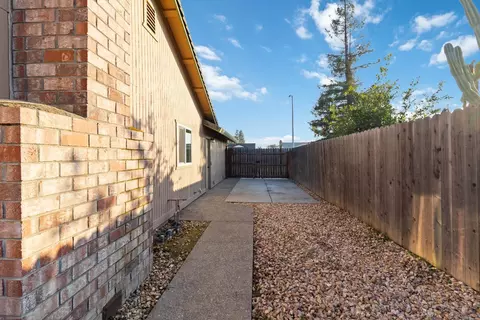 1565 Larry St, Olivehurst, CA 95961 photo 25