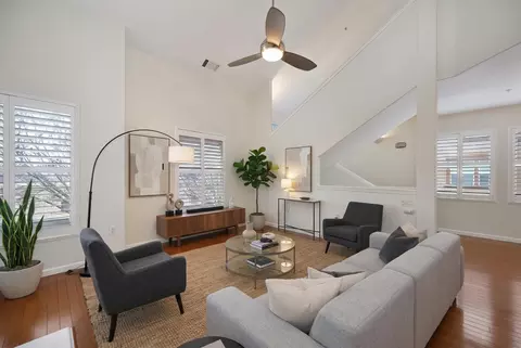 5350 Dunlay Dr #2011, Sacramento, CA 95835
