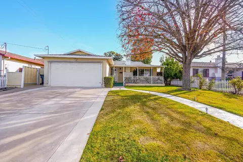 1169 Apache St, Livermore, CA 94551 photo 2