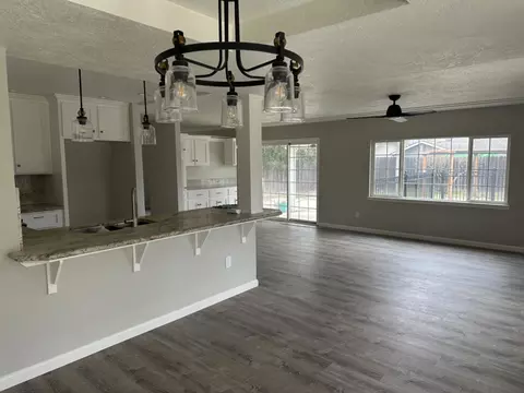 Living - 1954 Robin Dr, Ceres, CA 95307 photo 2 of 2