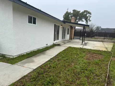 Exterior - 1954 Robin Dr, Ceres, CA 95307 photo 6 of 11