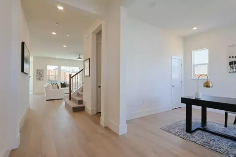Entry Way - 5638 Lakepointe Dr, Rocklin, CA 95677 photo 2 of 2