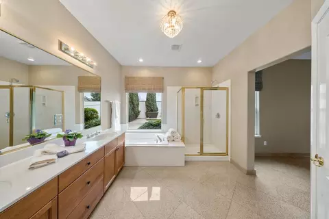 Bath - 4601 Via Altura, Modesto, CA 95357 photo 1 of 4