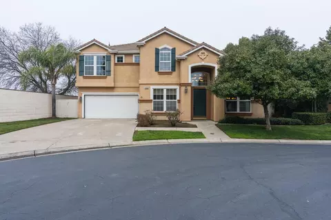 Exterior - 4601 Via Altura, Modesto, CA 95357 photo 4 of 8