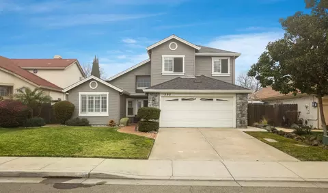 1295 Cornucopia Pl, Tracy, CA 95377 photo 3