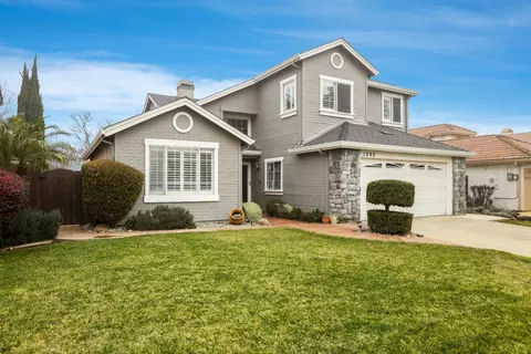 1295 Cornucopia Pl, Tracy, CA 95377 photo 2
