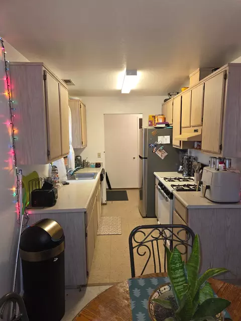 Kitchen - 577 North St, Corning, CA 96021 photo 4 of 4