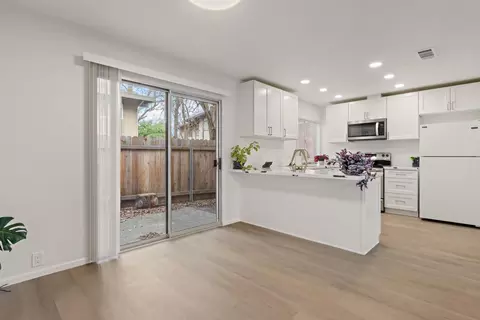 1577 Drake Dr, Davis, CA 95616 photo 10