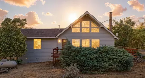 10705 Ranchette Dr, Jackson, CA 95642