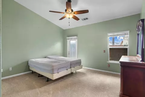 Bedroom - 6322 Leaflet Ln, Hughson, CA 95326 photo 2 of 7