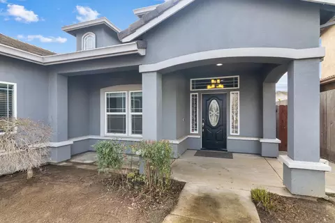Exterior - 6322 Leaflet Ln, Hughson, CA 95326 photo 4 of 7