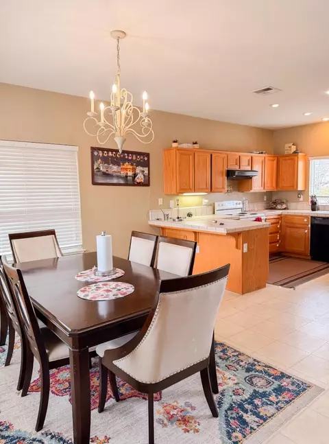 Dining - 2783 Explorer Way, Turlock, CA 95382 photo 1 of 1