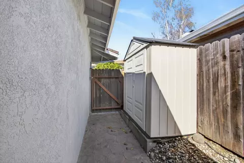 Exterior - 6810 Rappahannock Way, Carmichael, CA 95608 photo 24 of 27