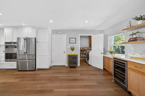 Kitchen - 6810 Rappahannock Way, Carmichael, CA 95608 photo 9 of 9
