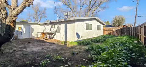 Exterior - 206 W 20th St, Tracy, CA 95376 photo 5 of 5