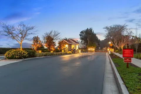 View/Area - 3168 N Hutton Pl, Tracy, CA 95377 photo 4 of 7