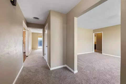 418 Gerard Dr, Lodi, CA 95242 photo 3