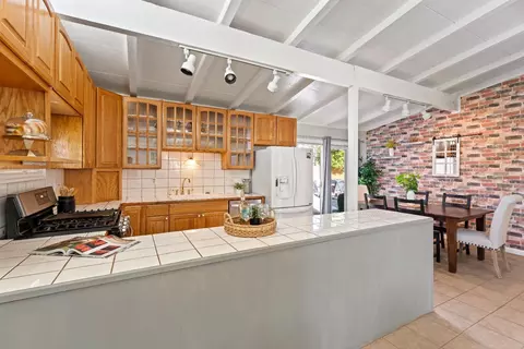 Kitchen - 4845 Hazelwood Ave, Carmichael, CA 95608 photo 3 of 4