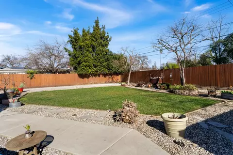 Exterior - 4845 Hazelwood Ave, Carmichael, CA 95608 photo 2 of 7