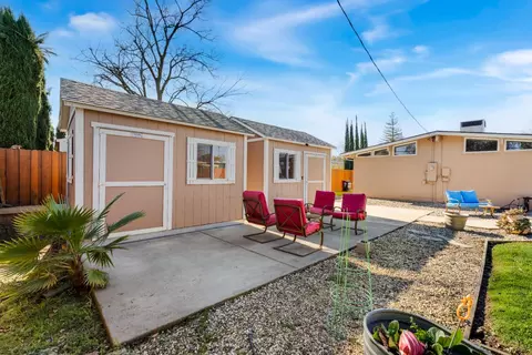 Exterior - 4845 Hazelwood Ave, Carmichael, CA 95608 photo 7 of 7