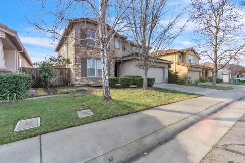 4716 Noriker Dr, Elk Grove, CA 95757