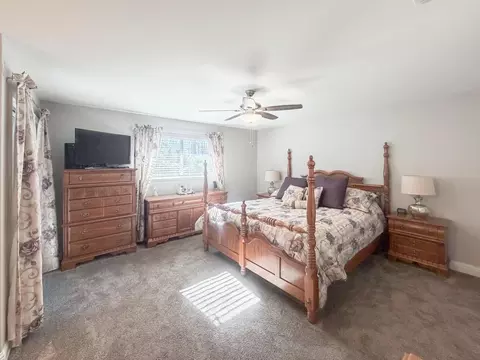 Bedroom - 5500 Stately Oak Ln, Carmichael, CA 95608 photo 1 of 4