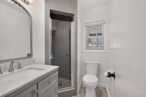 Bath - 709 S Lee Ave, Lodi, CA 95240 photo 1 of 3