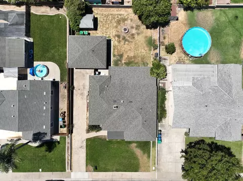 View/Area - 709 S Lee Ave, Lodi, CA 95240 photo 4 of 4