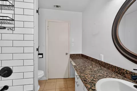 Bath - 709 S Lee Ave, Lodi, CA 95240 photo 3 of 3