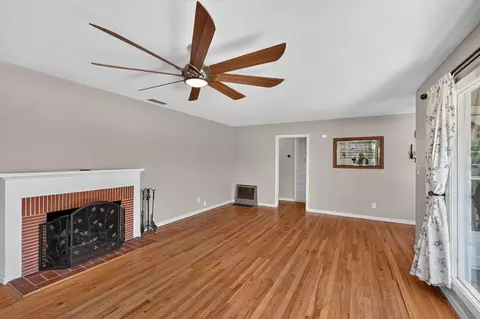 Living - 709 S Lee Ave, Lodi, CA 95240 photo 4 of 6