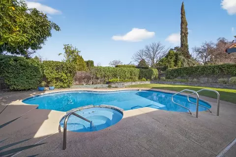 Exterior - 5033 El Cemonte Ave, Davis, CA 95618 photo 9 of 18