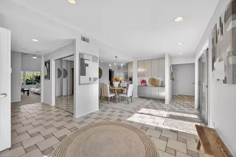 Entry Way - 5033 El Cemonte Ave, Davis, CA 95618 photo 1 of 7