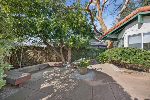Exterior - 5033 El Cemonte Ave, Davis, CA 95618 photo 7 of 18