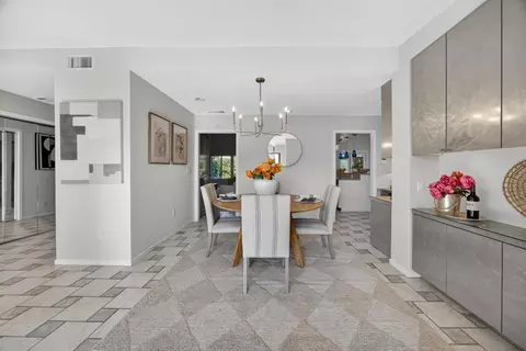 Dining - 5033 El Cemonte Ave, Davis, CA 95618 photo 4 of 7