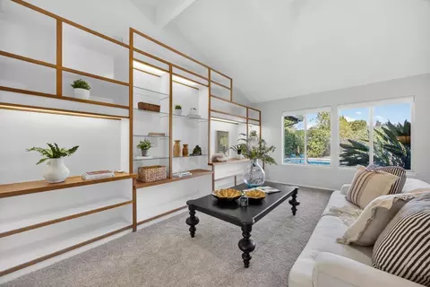 Living - 5033 El Cemonte Ave, Davis, CA 95618 photo 7 of 9