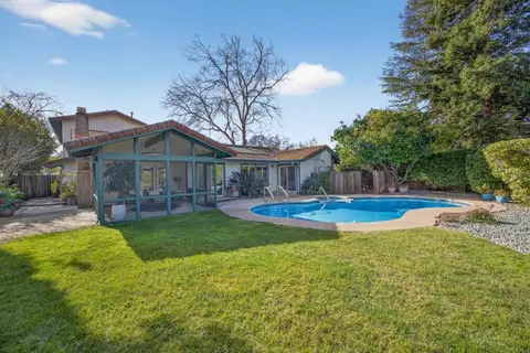 Exterior - 5033 El Cemonte Ave, Davis, CA 95618 photo 13 of 18