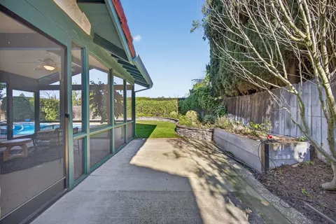 Exterior - 5033 El Cemonte Ave, Davis, CA 95618 photo 16 of 18