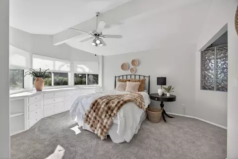 Bedroom - 5033 El Cemonte Ave, Davis, CA 95618 photo 4 of 7