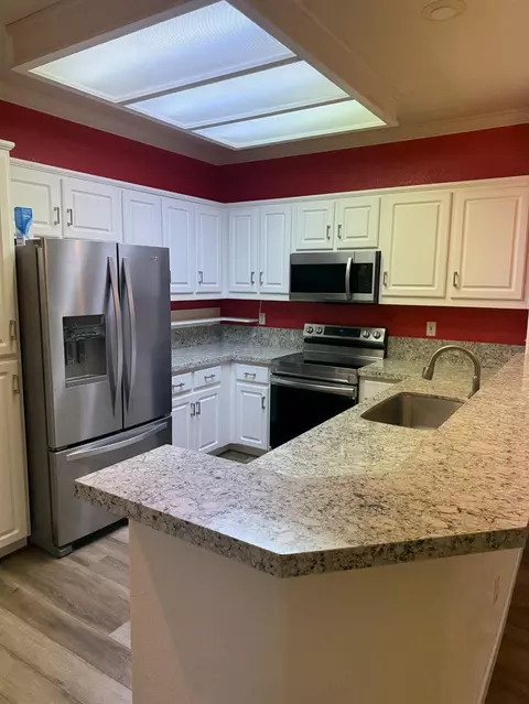 3350 Spring Garden Dr, Turlock, CA 95382 photo 3