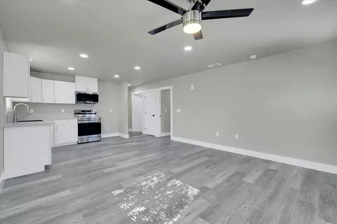 Living - 4470 College Way, Olivehurst, CA 95961 photo 2 of 6
